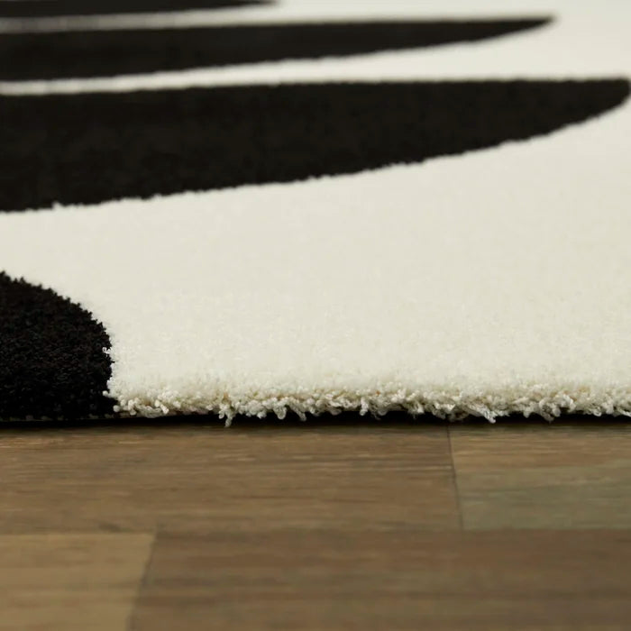 Black and White Half Circle Print Design Rug