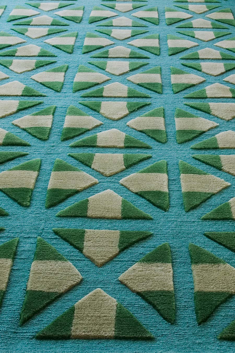 Bias Green Color Premium Design Rug-Bisha Rugs