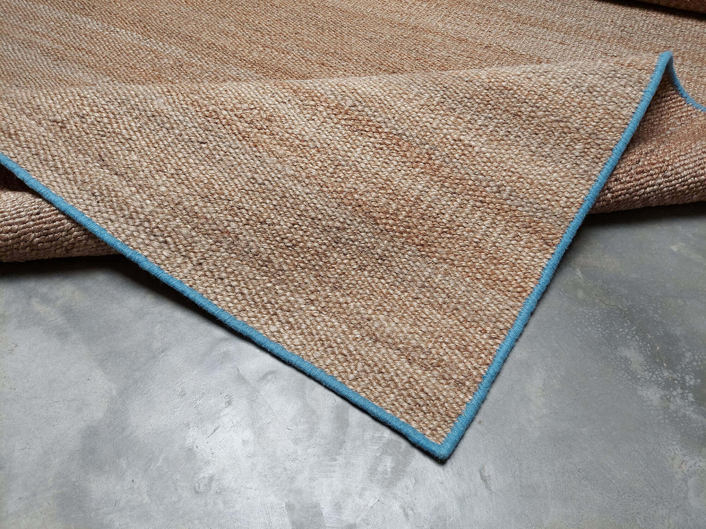 BENGAL – NATURAL JUTE & MEDITERRANIAN BLUE RUGS
