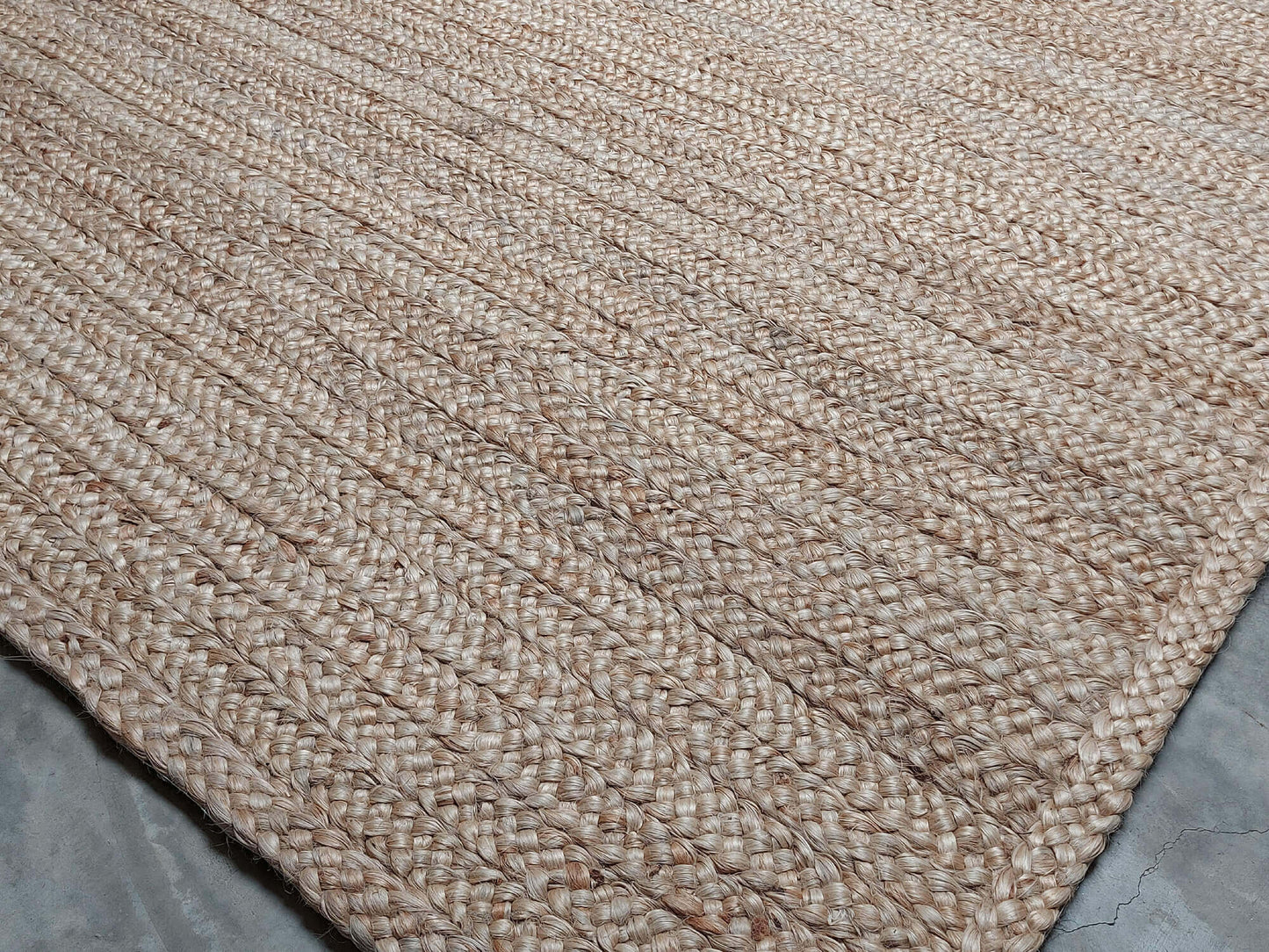 CHUNKY PLATTED JUTE – NATURAL RUGS