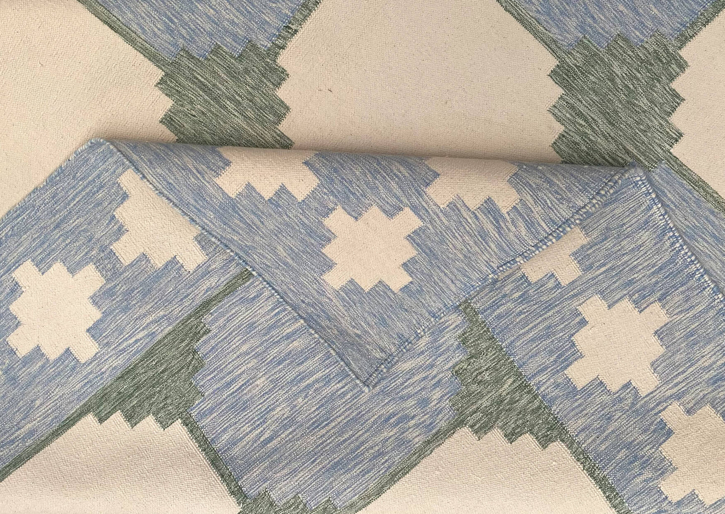 TILE – ANTIQUE PASTELS RUGS