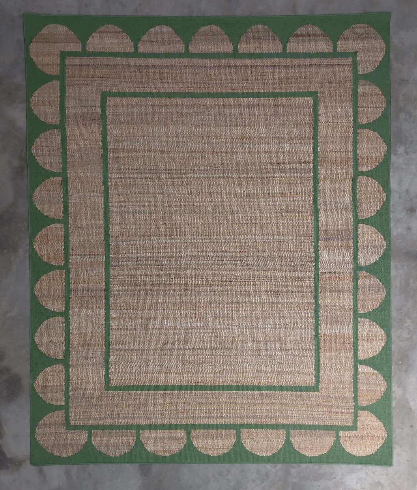 BOXED SCALLOP – NATURAL JUTE & CLOVER RUGS