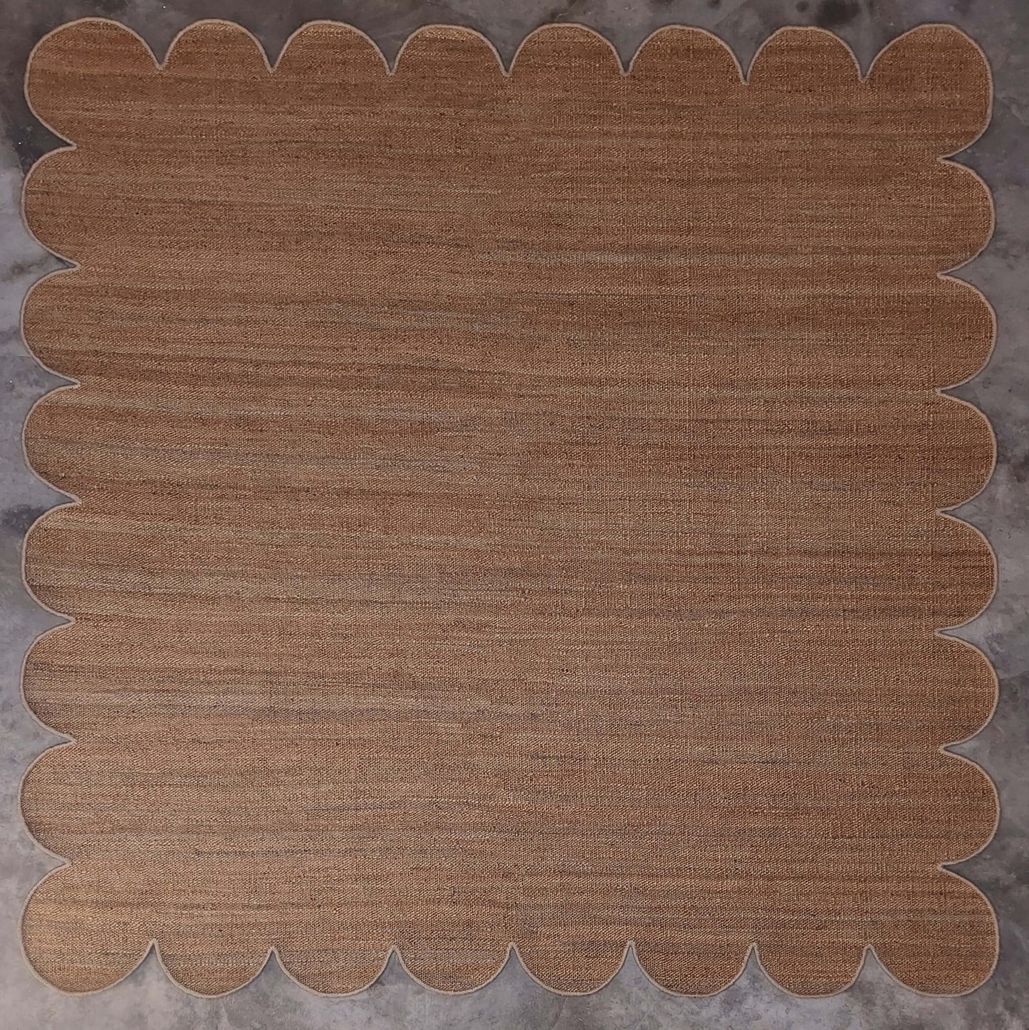 DELUX SCALLOP – NATURAL JUTE RUGS