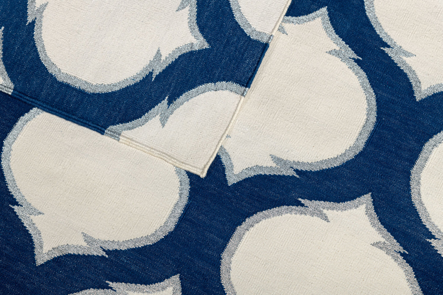 HAWA MAHAL – LONDON BLUE & SILVER BLING RUGS