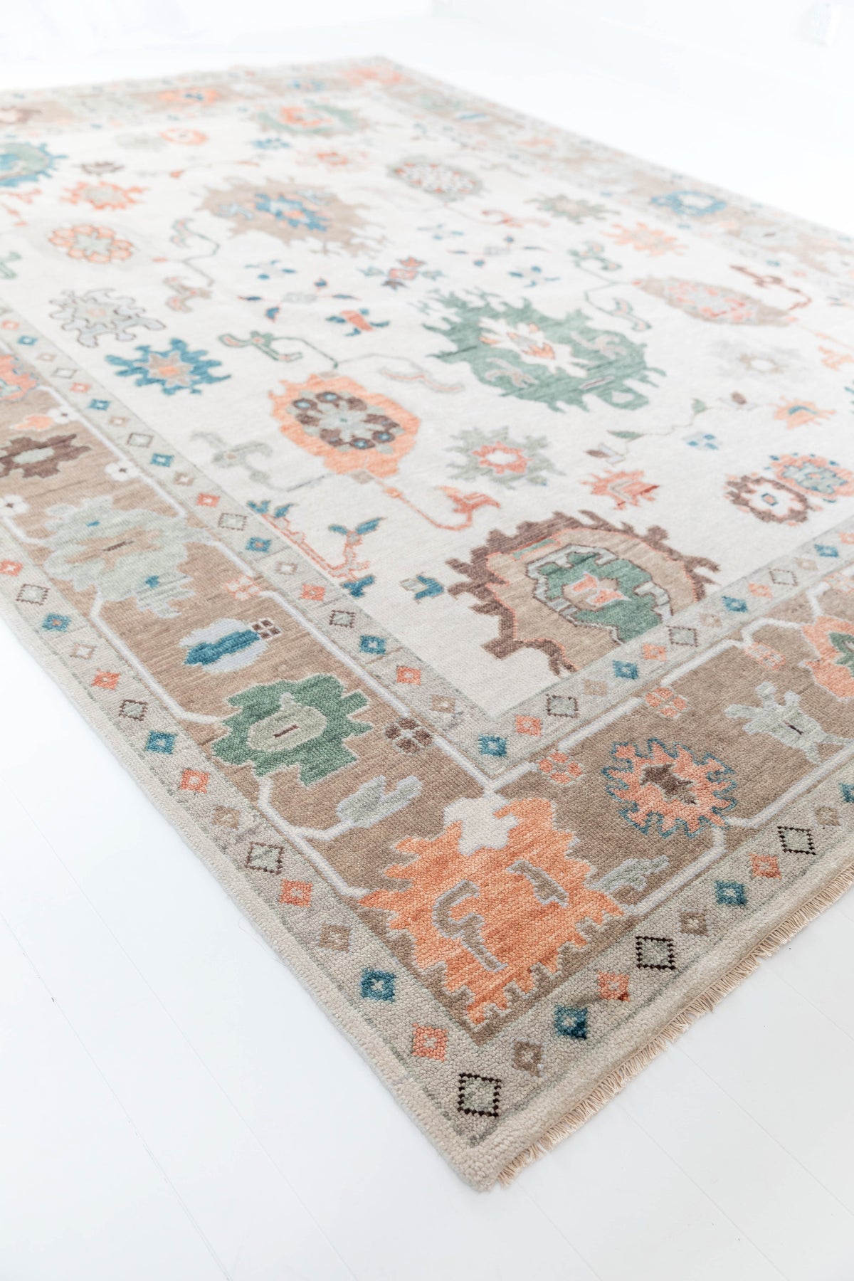 GERTIE Hand Knotted Rug