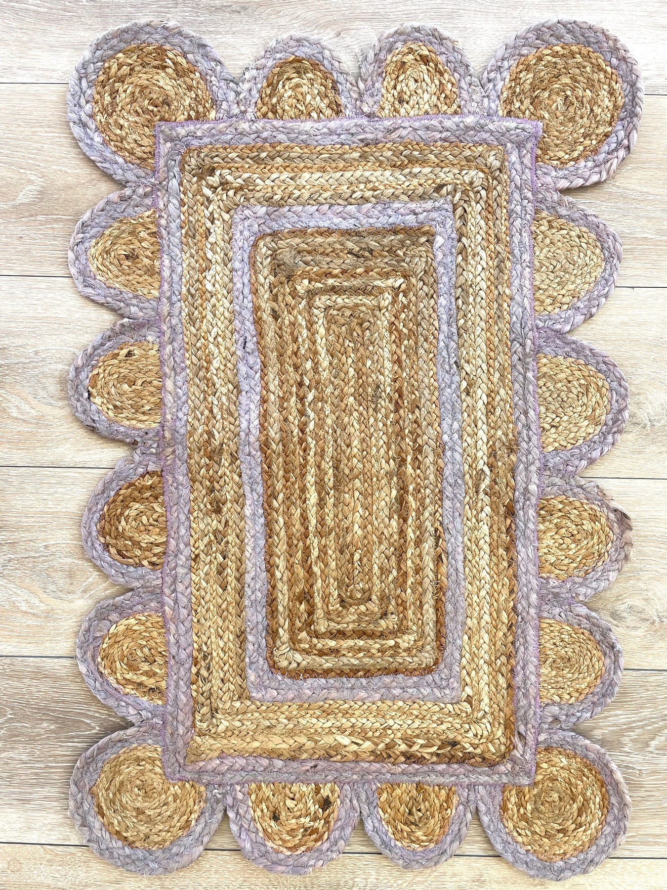 LILAC SCALLOPED JUTE Handwoven