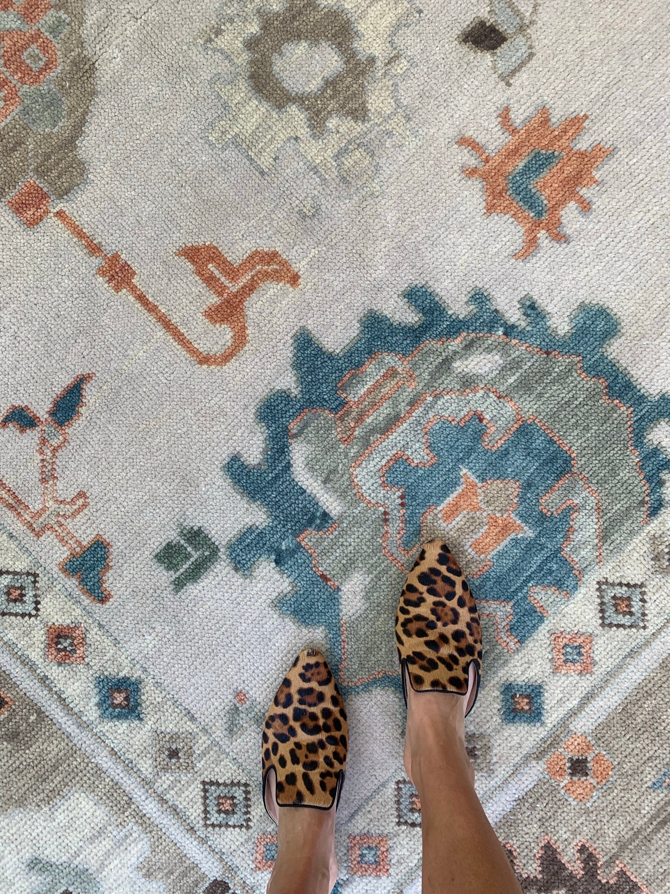 GERTIE Hand Knotted Rug