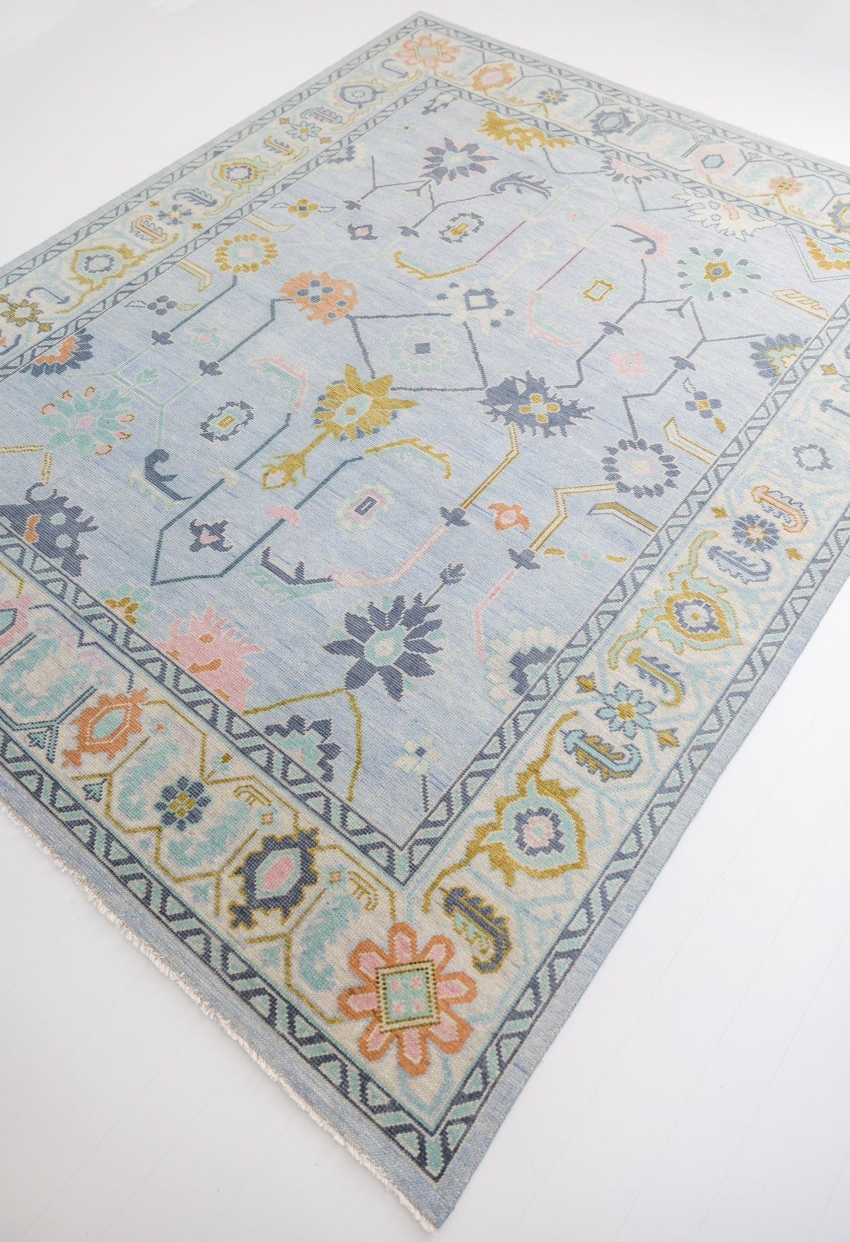 ODETTE Hand Knotted Rug