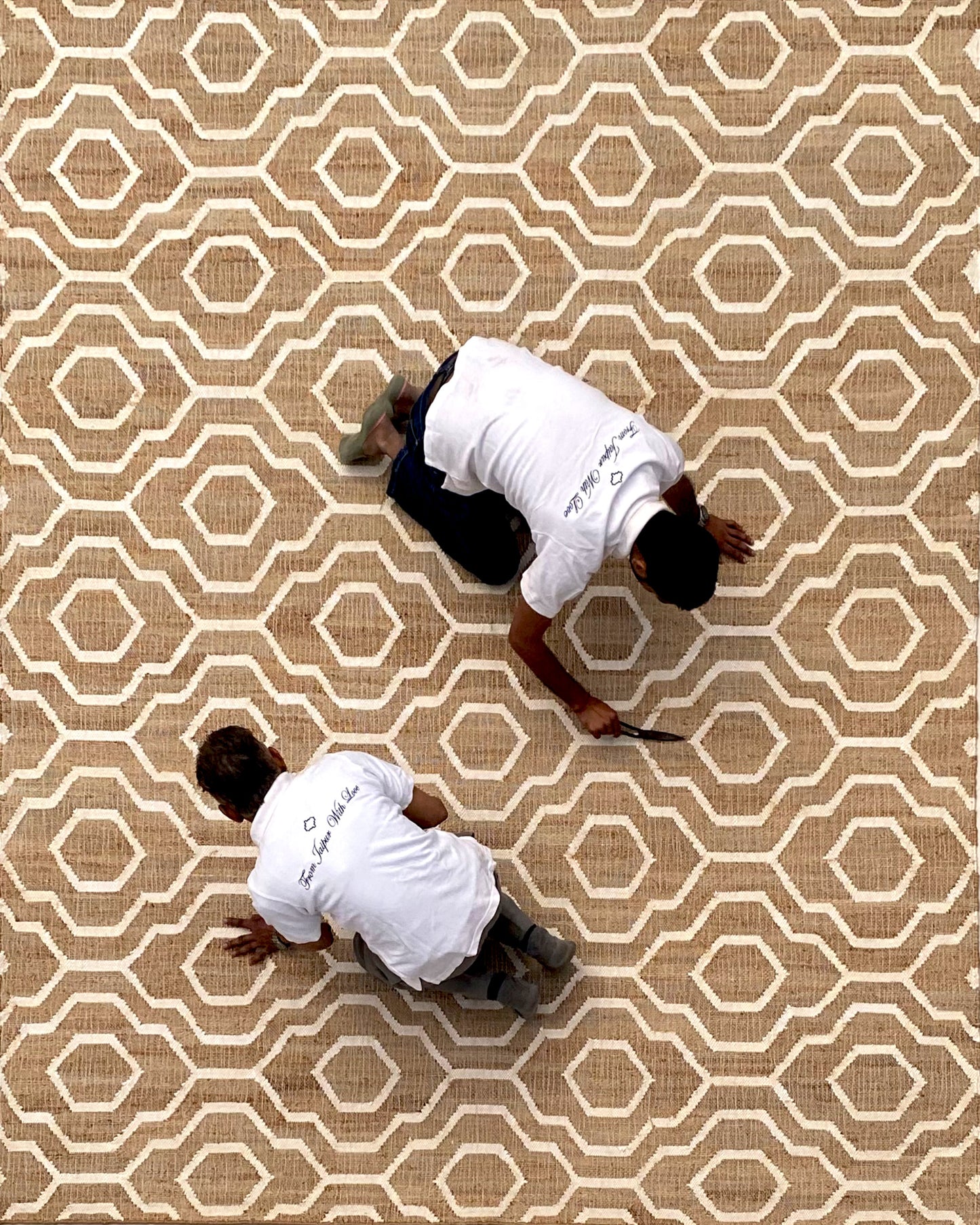 LUCKNOW – NATURAL JUTE & WINTER WHITE RUGS