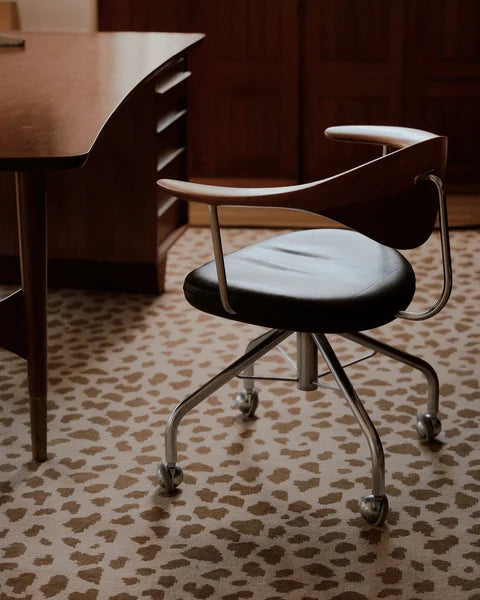 Gild Leopard Tufted Rug in Beige and Brown Colors-Bisha Rugs