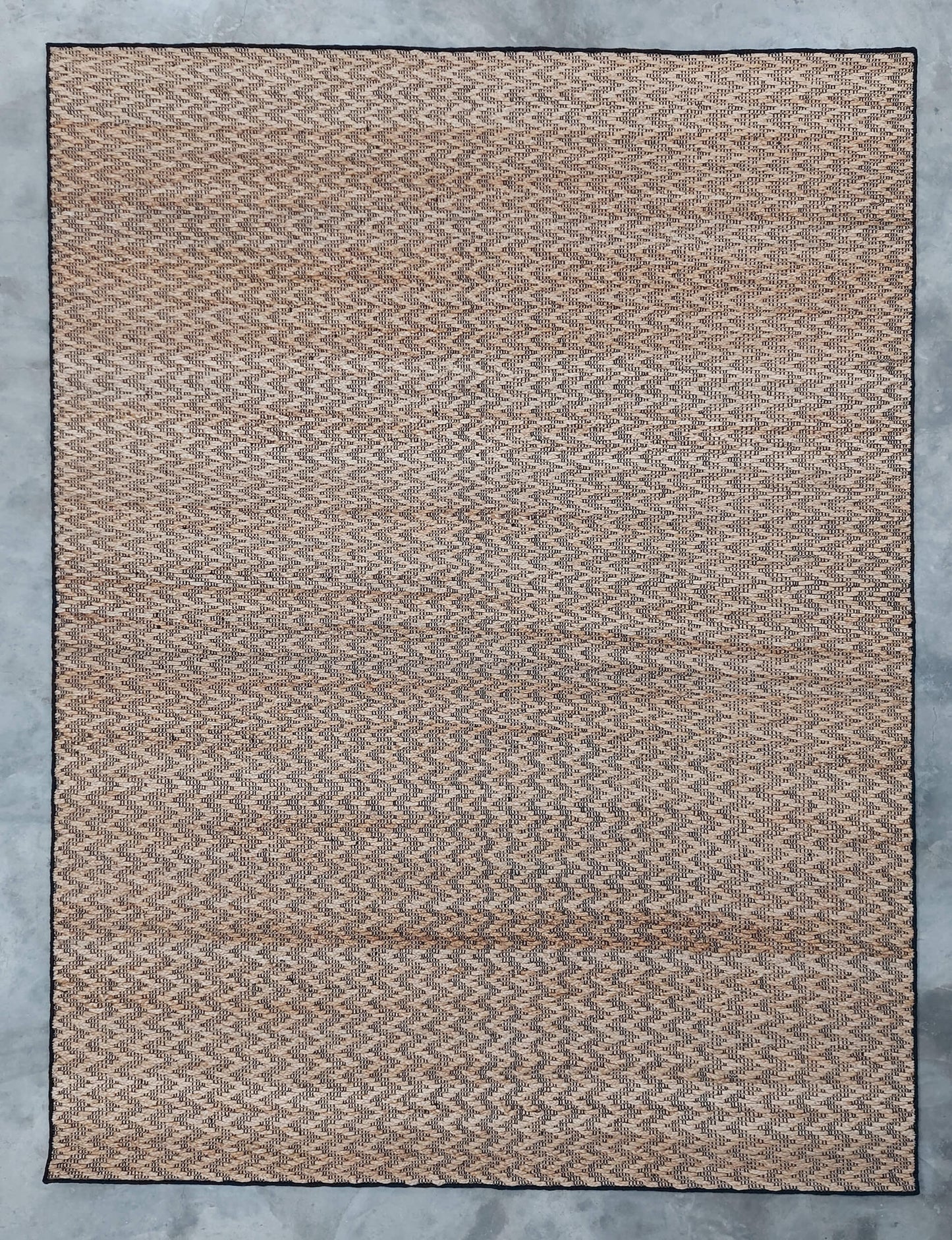 CHEVRON JUTE – NATURAL JUTE & BLACK RUGS