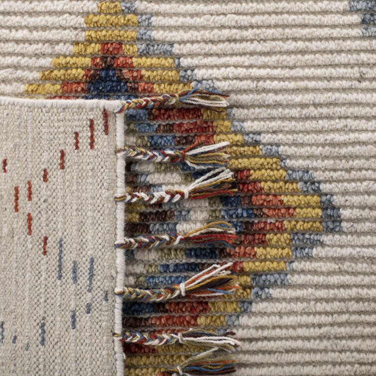 Nahla Hand-Tufted Wool Area Rug