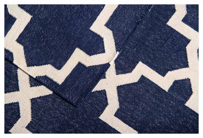 CASABLANCA – ROYAL NAVY & WHITE RUGS