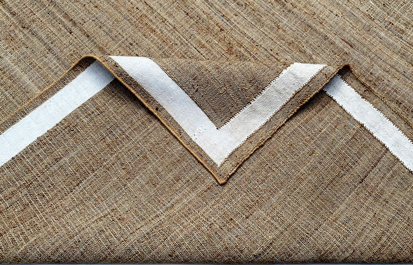 THE JALI – NATURAL JUTE & WINTER WHITE RUGS
